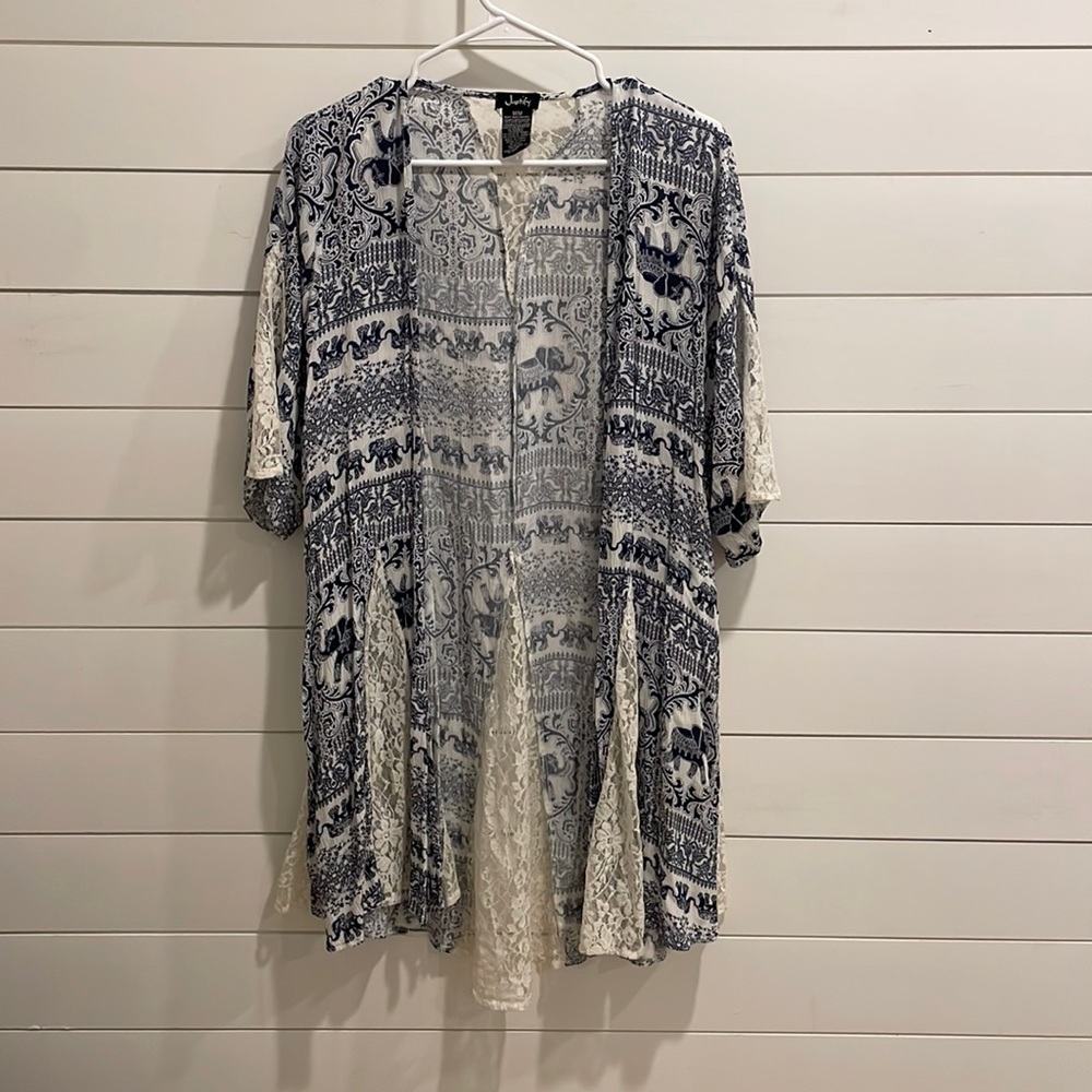 Long elephant print and lace covering